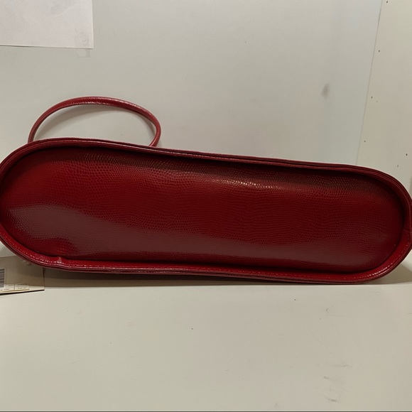 This is a Tuci Italia Red Purse - Picture 9 of 11